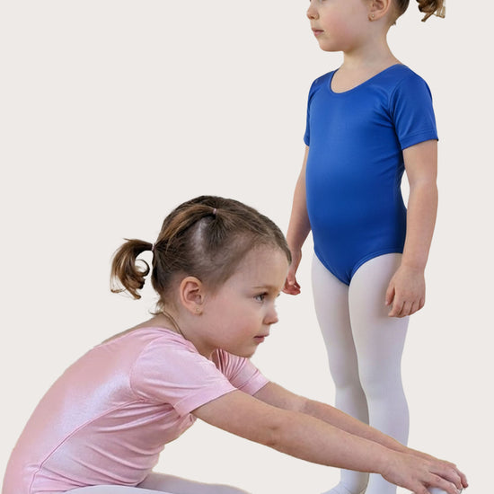 Trikot, Tanztrikot, Tanz Body, Balletttrikot, Turnanzug, Ballettbody, Leotard
für Unsere Kleinsten Kurzarm Marke TKS
Modell: "Blair"